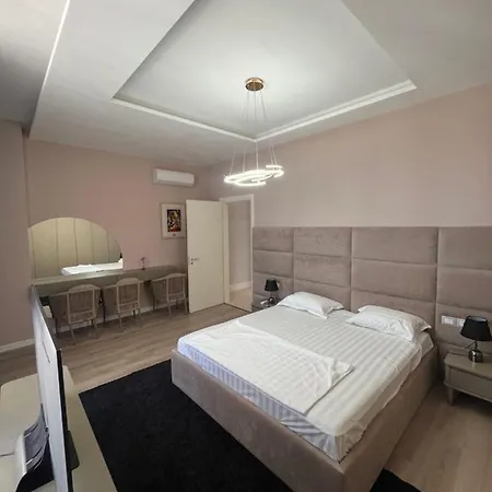 Palase Residence Villa *